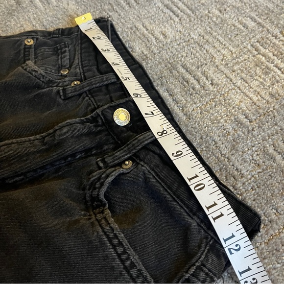 H&M womens Black Relaxed Jeans - Picture 5 of 6